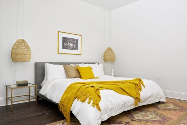 Sonder Lafayette Square