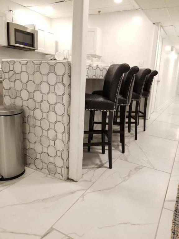 7BR- SLEEPS 15! Celebrity Villa! Great Rates!!