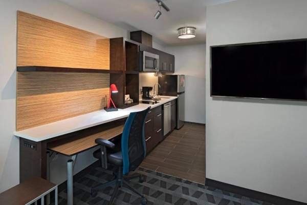 Workspace - TownePlace Suites by Marriott Baton Rouge Port Allen