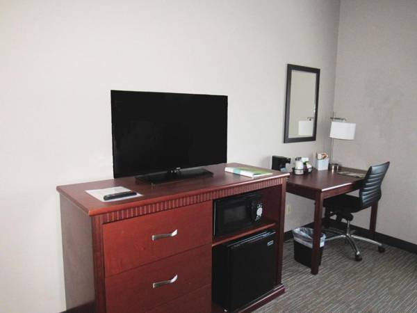 Workspace - Wingate by Wyndham Shreveport Airport