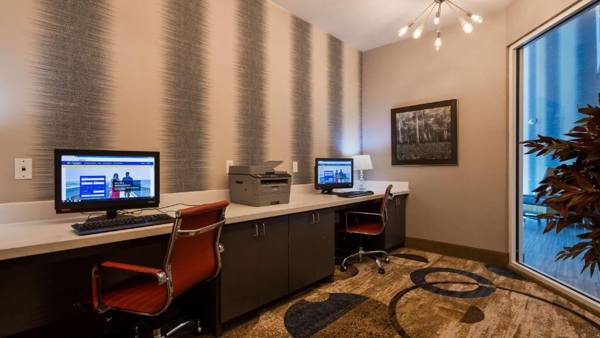 Workspace - Best Western Plus Airport Inn