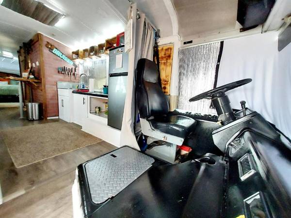 Bruiser Cozy Riverfront School Bus Pet Friendly