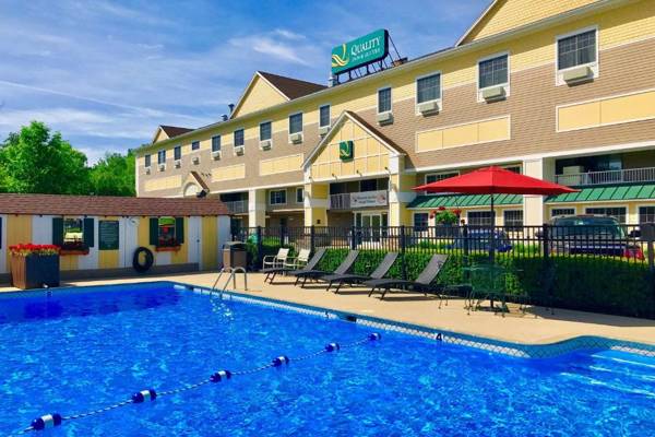 Quality Inn & Suites Maine Evergreen Hotel