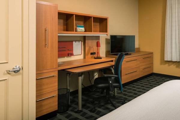 Workspace - TownePlace Suites by Marriott Bangor