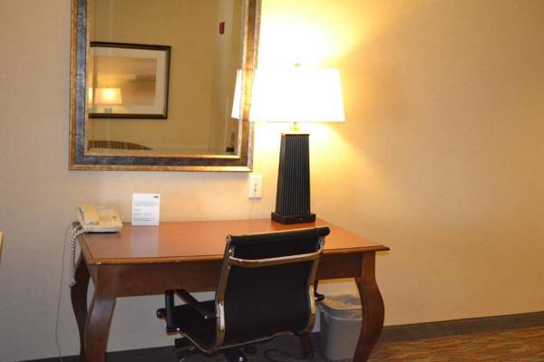 Workspace - Holiday Inn Express Hotels Biddeford an IHG Hotel