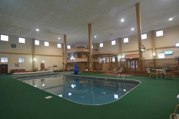 Katahdin Inn & Suites