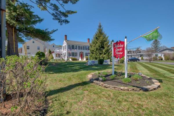 Holiday Guest House Bed & Breakfast