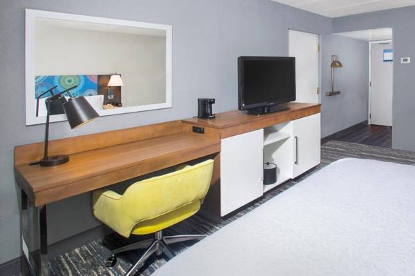 Workspace - Hampton Inn & Suites Annapolis