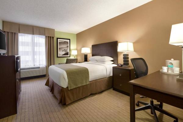 Workspace - Days Inn by Wyndham Baltimore Inner Harbor