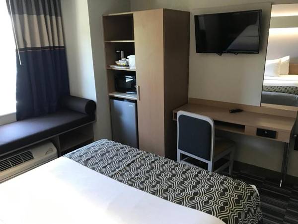 Microtel Inn Suite by Wyndham BWI Airport