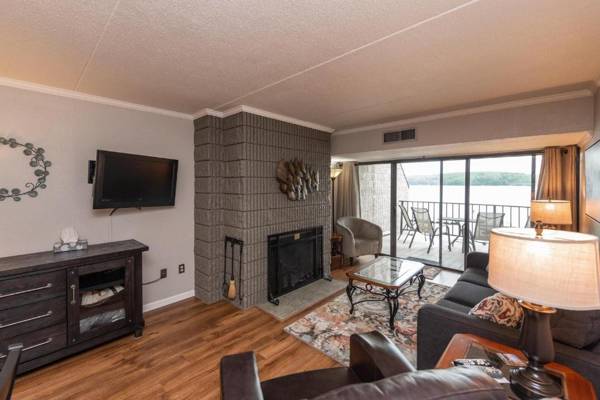 201B - Lakefront One Bedroom Condo with 2 Balconies Peaceful Lake Views!