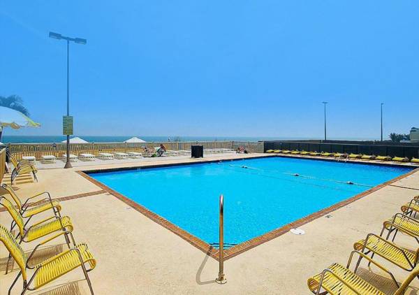 Golden Sands Condominiums by DC