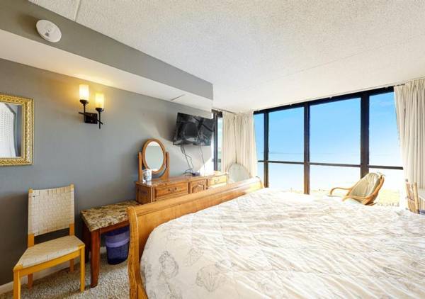 Golden Sands Condominiums by DC