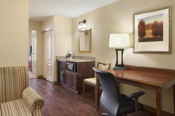 Workspace - Country Inn & Suites by Radisson Baltimore North MD