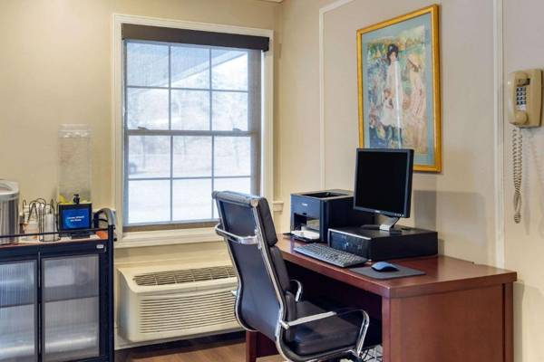 Workspace - Comfort Inn Auburn-Worcester