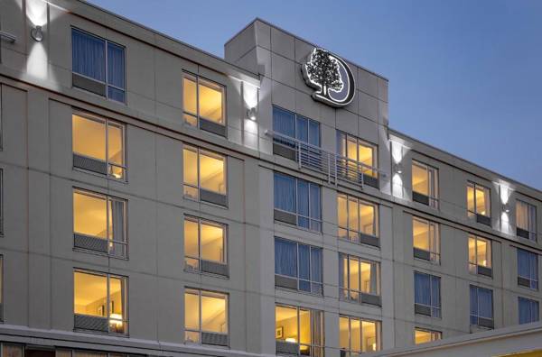 DoubleTree by Hilton Hotel Boston Bayside