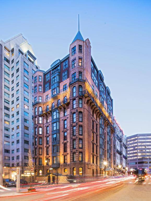 Courtyard Boston Copley Square