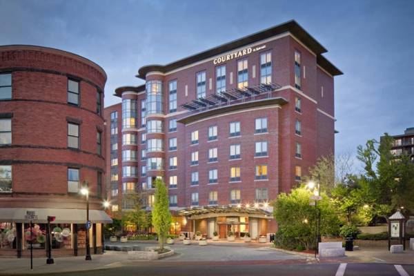 Courtyard by Marriott Boston Brookline