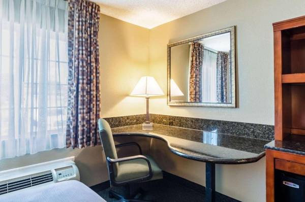 Workspace - Quality Inn Chicopee-Springfield