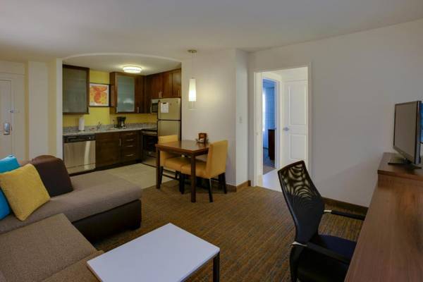 Workspace - Residence Inn by Marriott Springfield Chicopee