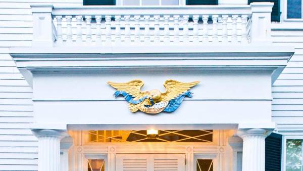 Captain Morse House - Luxury Waterfront Town & Beaches - 5 stars