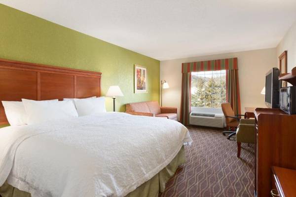 Hampton Inn & Suites Greenfield