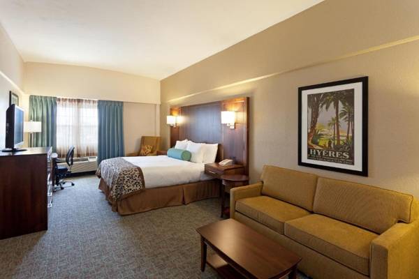 DoubleTree by Hilton Cape Cod - Hyannis