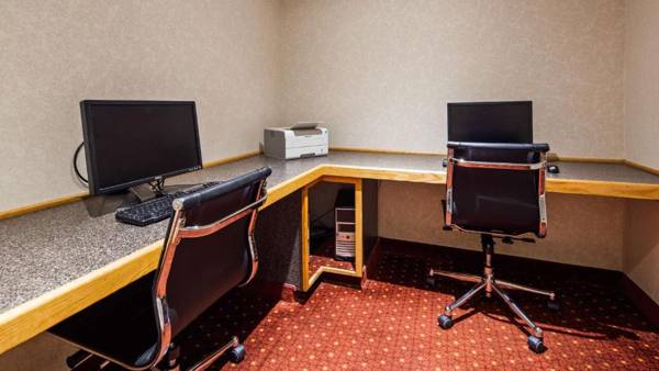 Workspace - Best Western Royal Plaza Hotel and Trade Center