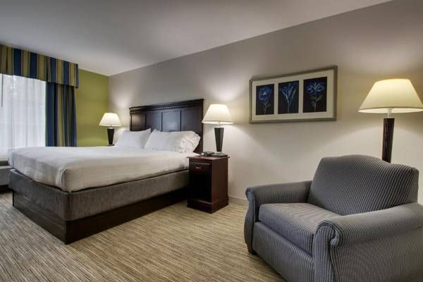 Holiday Inn Express Hotel & Suites Middleboro Raynham an IHG Hotel