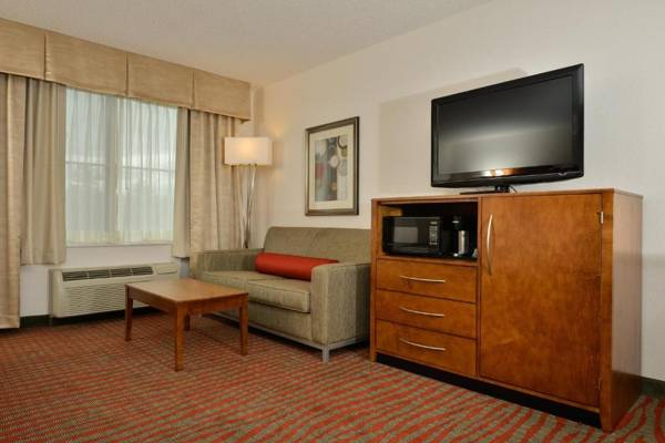 Holiday Inn Express Boston/Milford Hotel an IHG Hotel