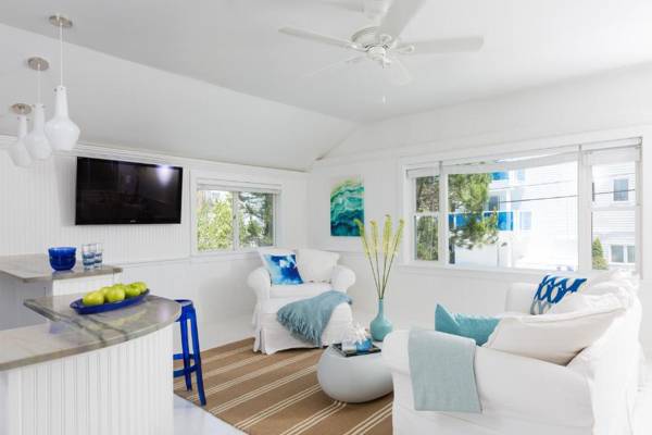 Blue - Inn on the Beach