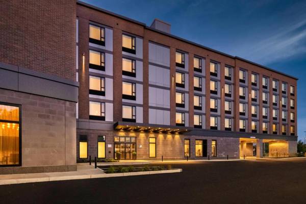 Staybridge Suites - Boston Logan Airport - Revere an IHG Hotel