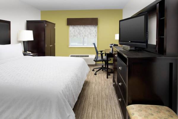 Workspace - Holiday Inn Express Saugus Logan Airport an IHG Hotel