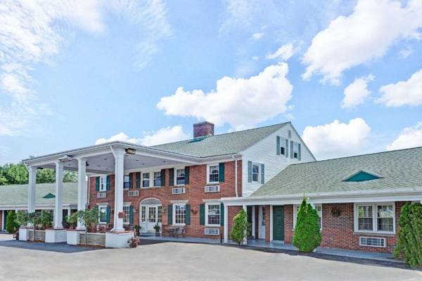 Colonial Inn Seekonk