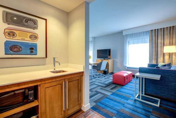 Hampton Inn & Suites Boston/Waltham