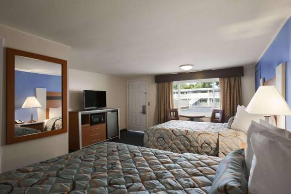 Days Inn by Wyndham - Cape Cod Area