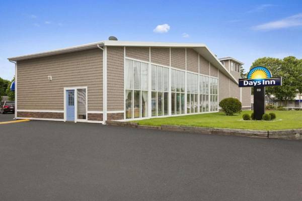 Days Inn by Wyndham - Cape Cod Area