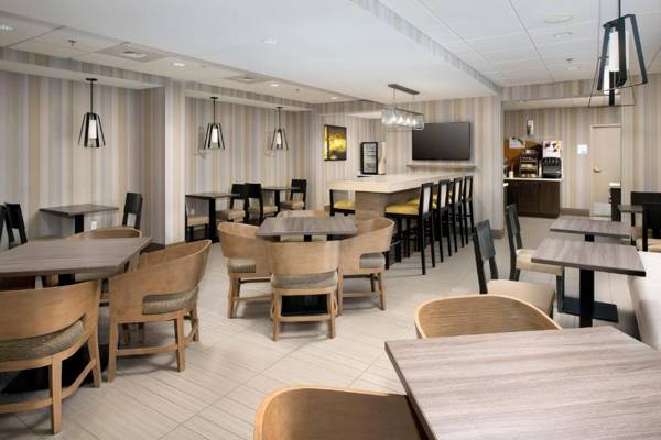 Holiday Inn Express Boston North-Woburn an IHG Hotel