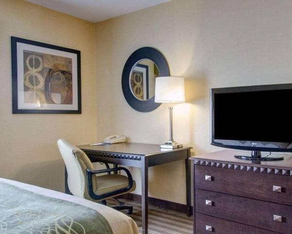 Workspace - Comfort Inn Woburn - Boston