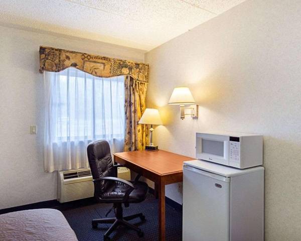 Workspace - Quality Inn & Suites Worcester