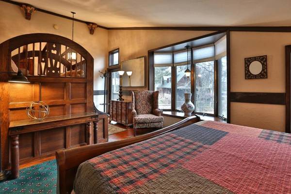 Stone Chalet Bed & Breakfast Inn
