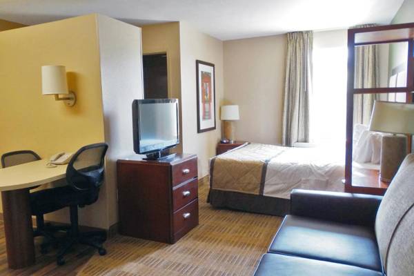 Workspace - Extended Stay America Suites - Detroit - Auburn Hills - Featherstone Rd