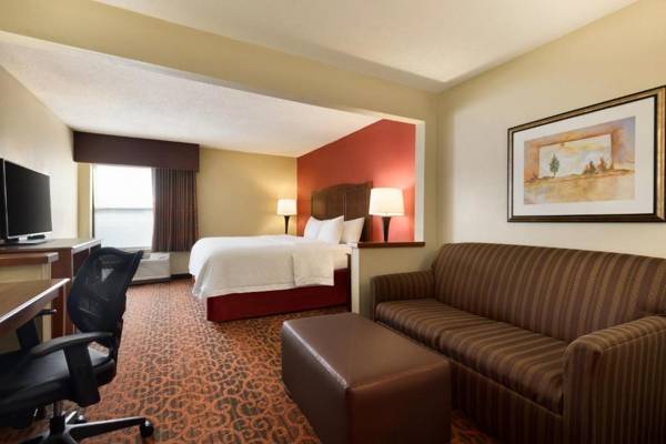 Workspace - Hampton Inn Battle Creek