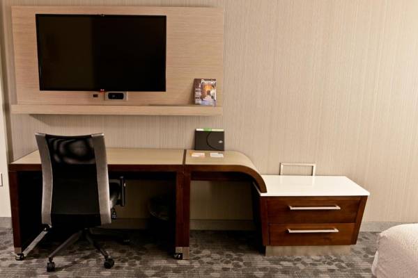 Workspace - Courtyard by Marriott Battle Creek