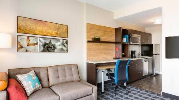 Workspace - TownePlace Suites by Marriott Detroit Belleville