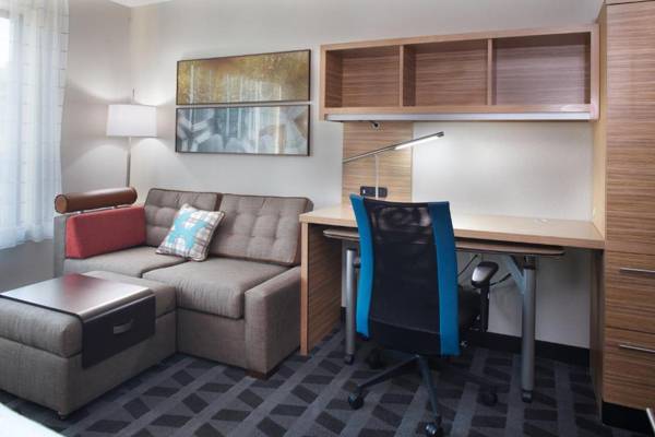 Workspace - TownePlace Suites by MarriottDetroit Canton