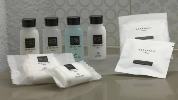 Country Inn & Suites by Radisson Dearborn MI