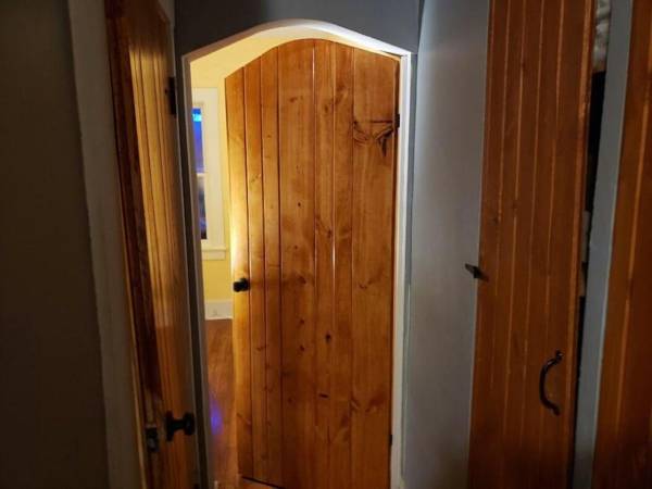 Amazing 5 Bedroom Downtown Ferndale House