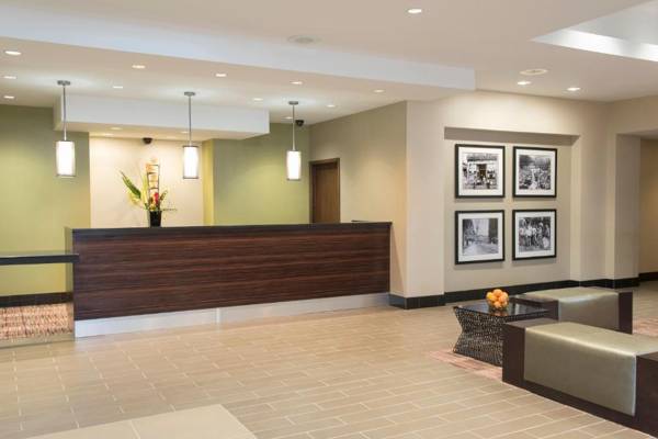 DoubleTree by Hilton Hotel Grand Rapids Airport