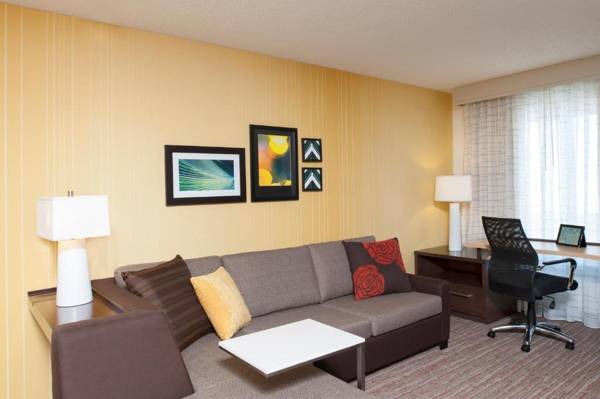 Workspace - Residence Inn by Marriott Grand Rapids Airport